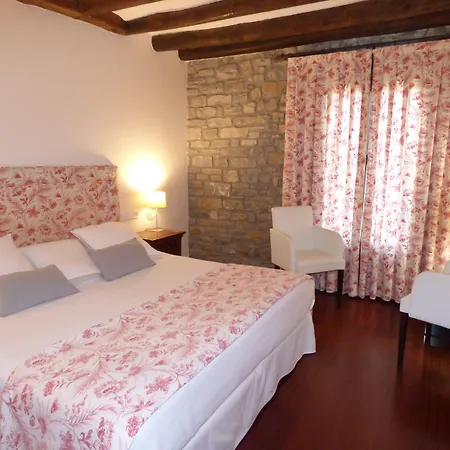 Otel Arcos Aínsa