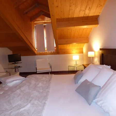 Otel Arcos Aínsa