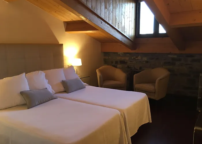 ロス アルコス 2* アインサ